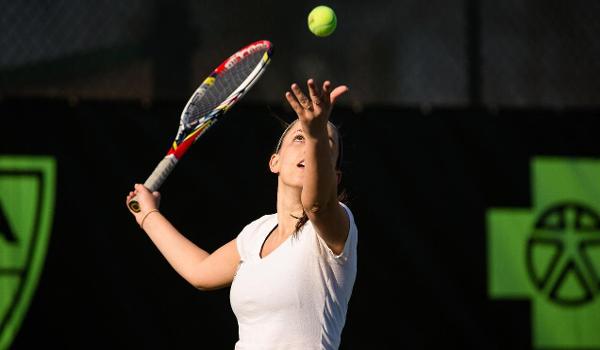 Sarah Woods playing tennis