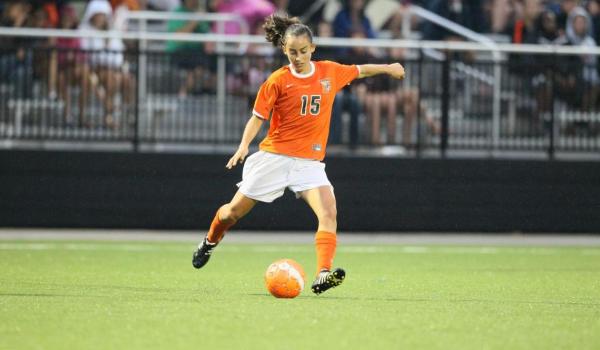 Rachel Dandar playing soccer